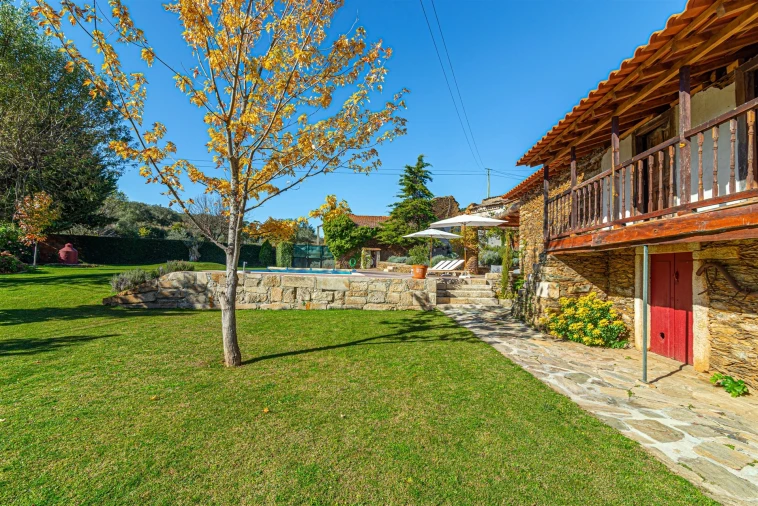 Moradia T5 para Venda em Avantos e Romeu Foto 47