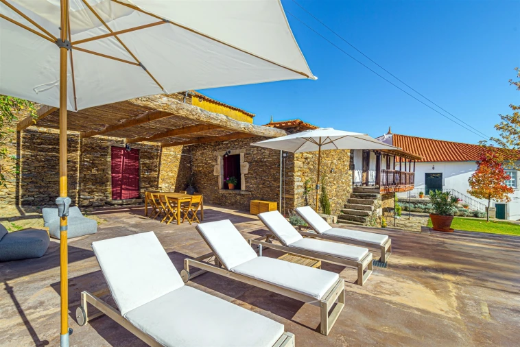 Moradia T5 para Venda em Avantos e Romeu Foto 5