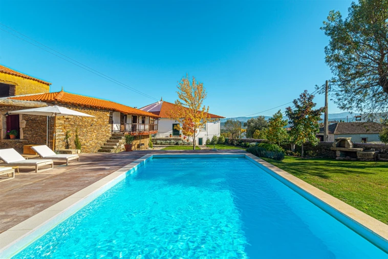 Moradia T5 para Venda em Avantos e Romeu Foto 4