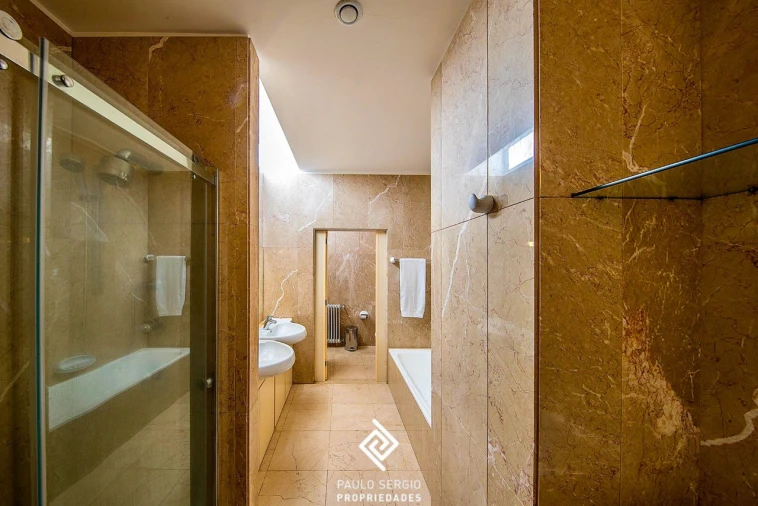 Moradia T6 para Venda em Abação e Gémeos Foto 19