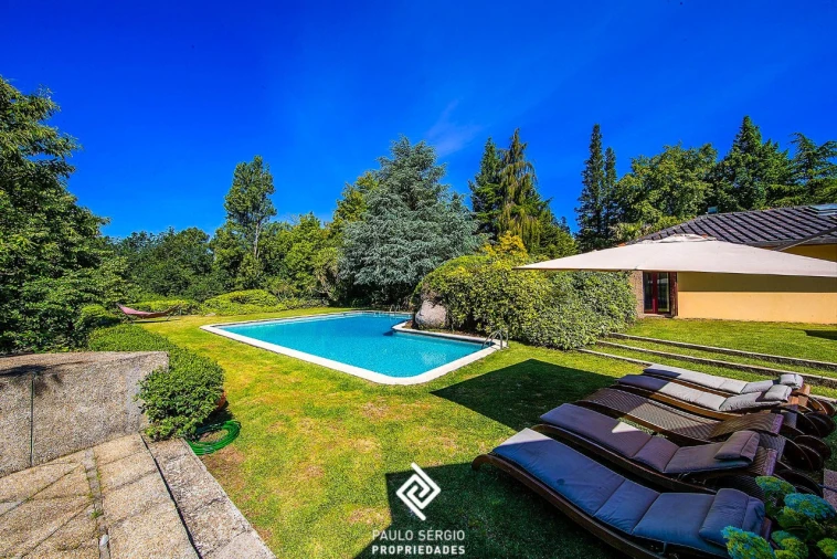 Moradia T6 para Venda em Abação e Gémeos Foto 26