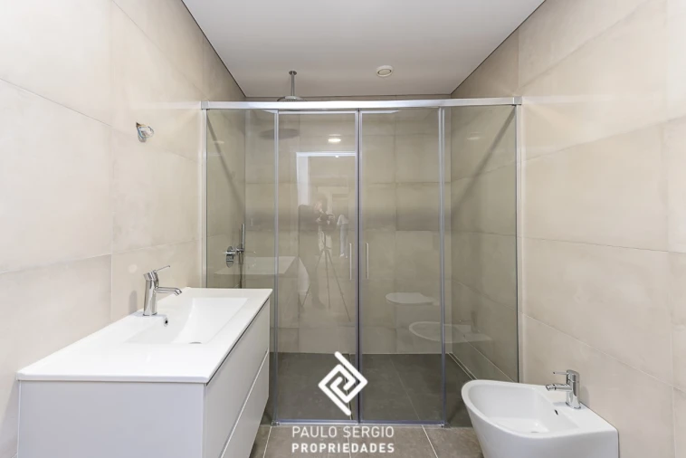 Apartamento T3 para Venda em Cedofeita, Santo Ildefonso, Sé, Miragaia, São Nicolau e Vitória Foto 14
