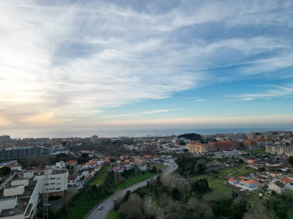 Terreno Comércio / Armazém para Venda em Anta e Guetim Foto 6