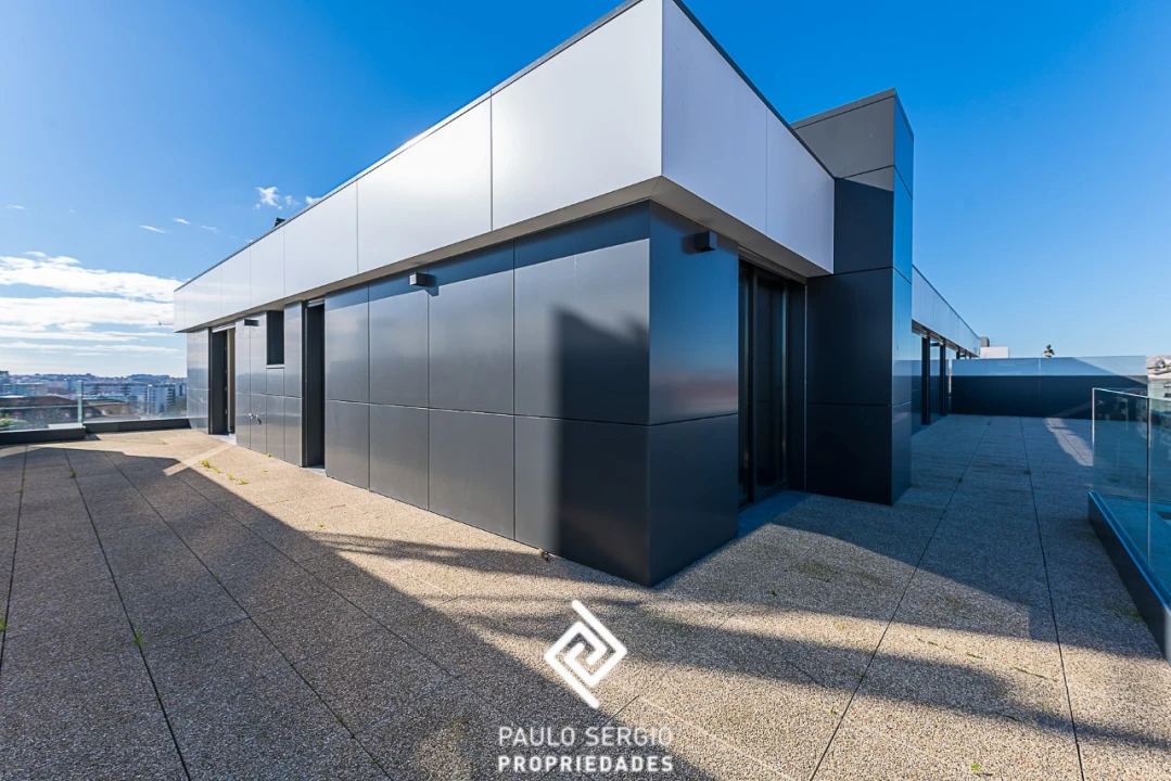Apartamento T4 para Venda em Ramalde Foto 13