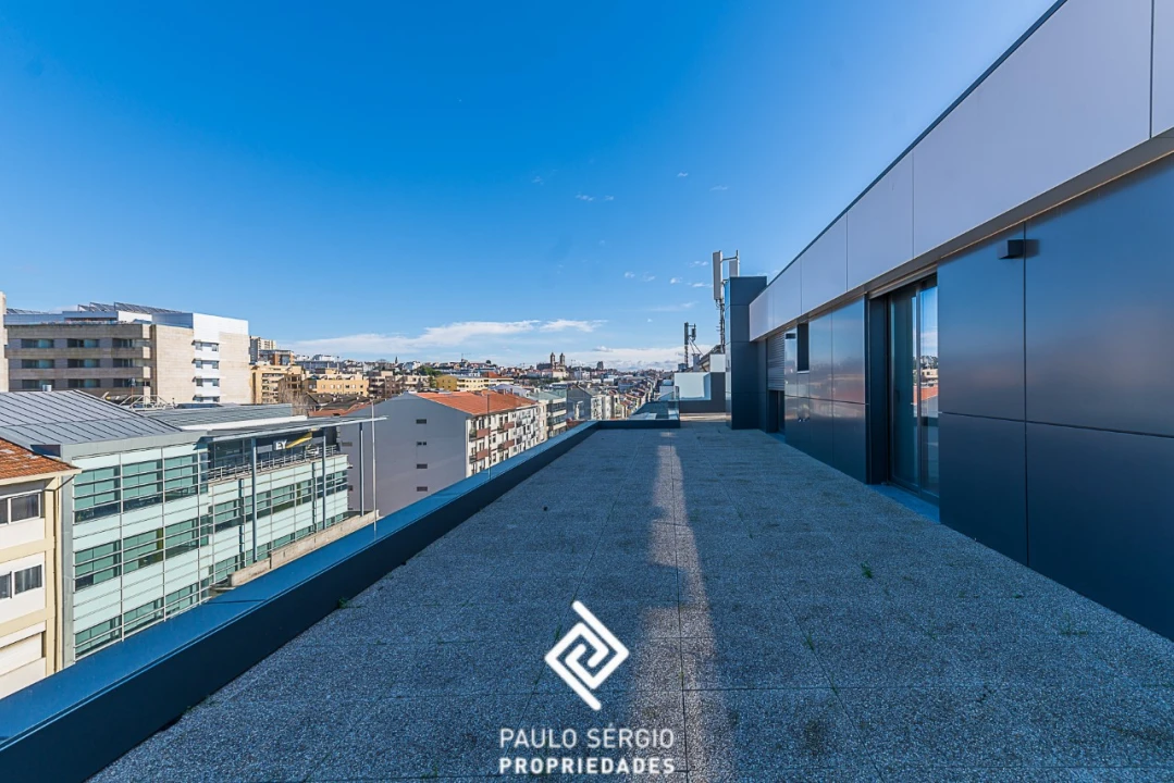 Apartamento T4 para Venda em Ramalde Foto 2