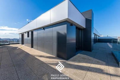Apartamento T4 para Venda em Ramalde
