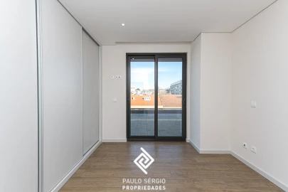 Apartamento T4 para Venda em Ramalde