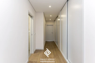 Apartamento T4 para Venda em Ramalde