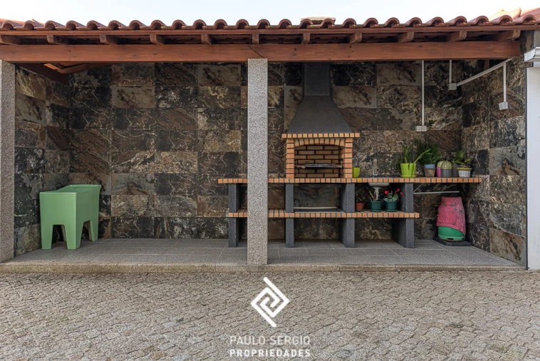 Moradia T3 para Venda em Ribeirão Foto 34