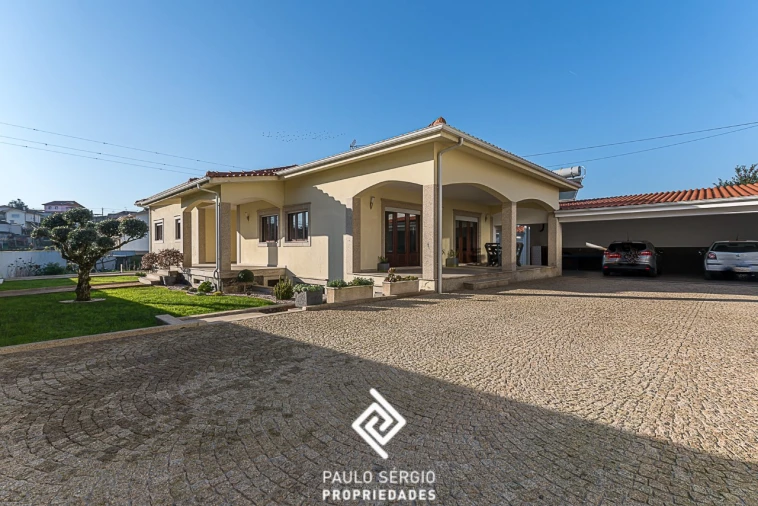 Moradia T3 para Venda em Ribeirão