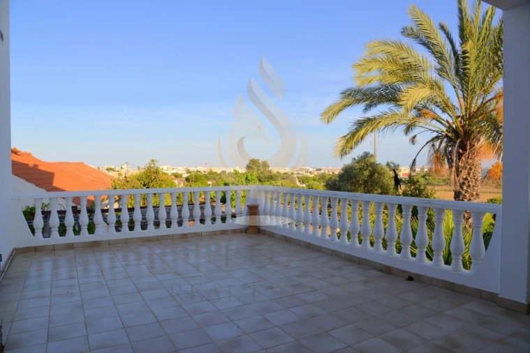 Quinta T5 para Venda em Pechão Foto 4