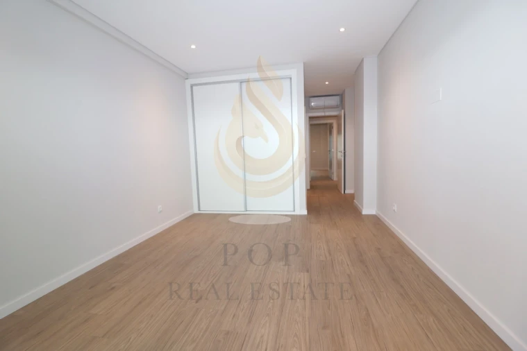 Apartamento T3 para Venda em Montenegro Foto 15