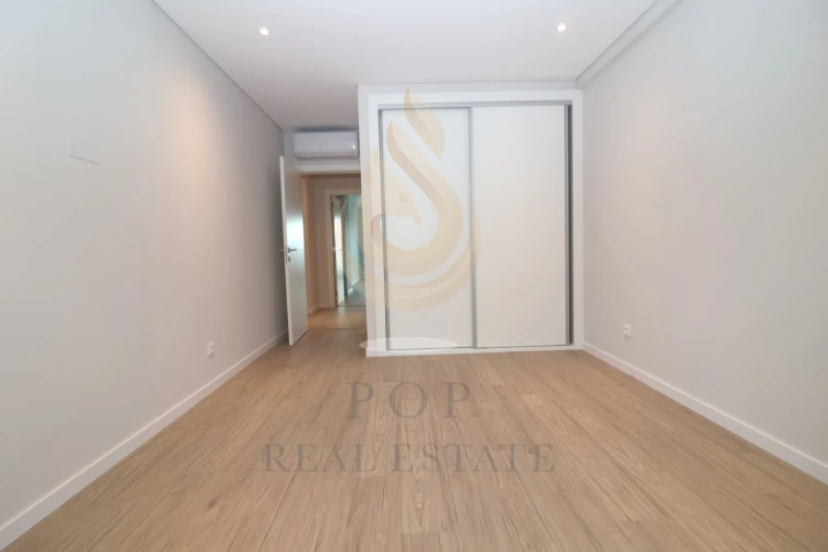 Apartamento T3 para Venda em Montenegro Foto 21
