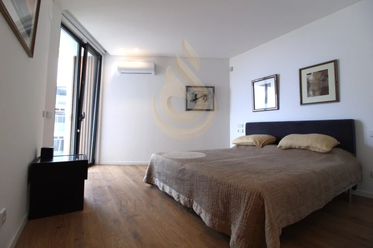 Apartamento T2 para Venda em Olhão Foto 12