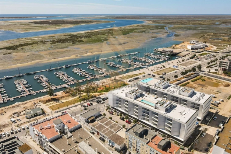 Apartamento T2 para Venda em Olhão Foto 14