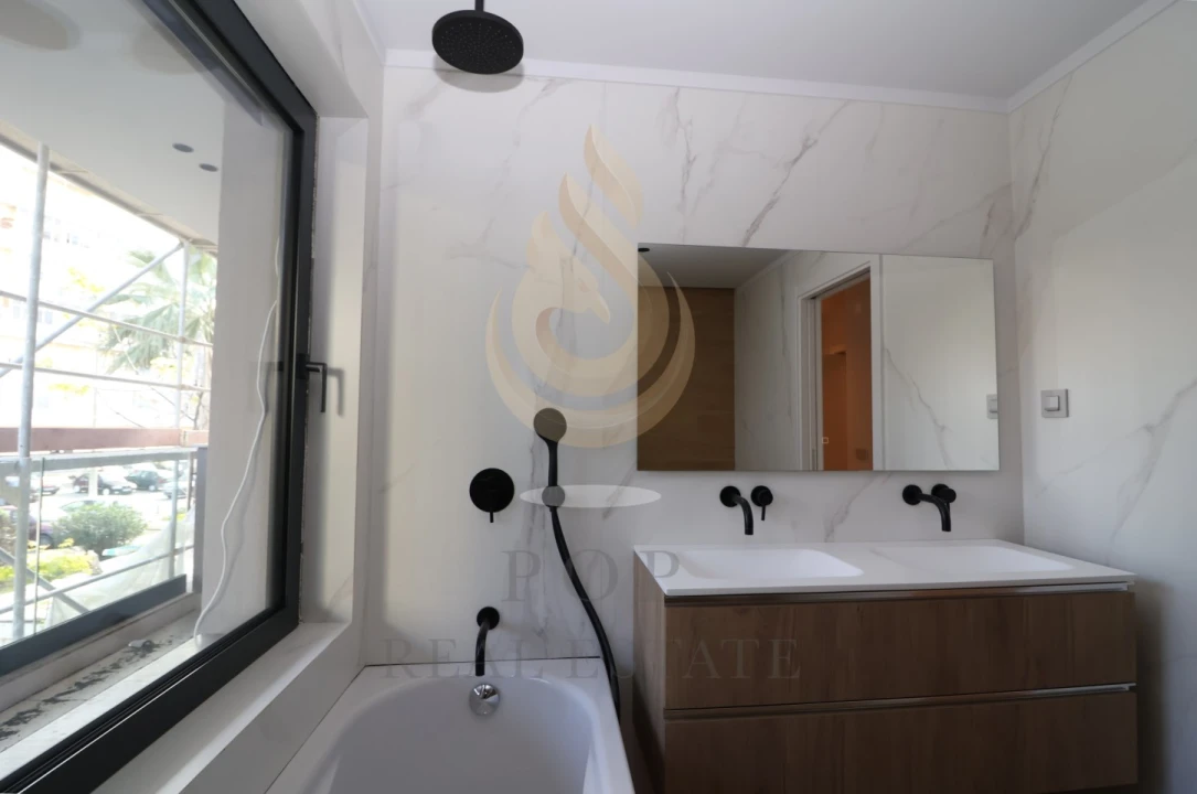 Apartamento T4 para Venda em Faro (Sé e São Pedro) Foto 9