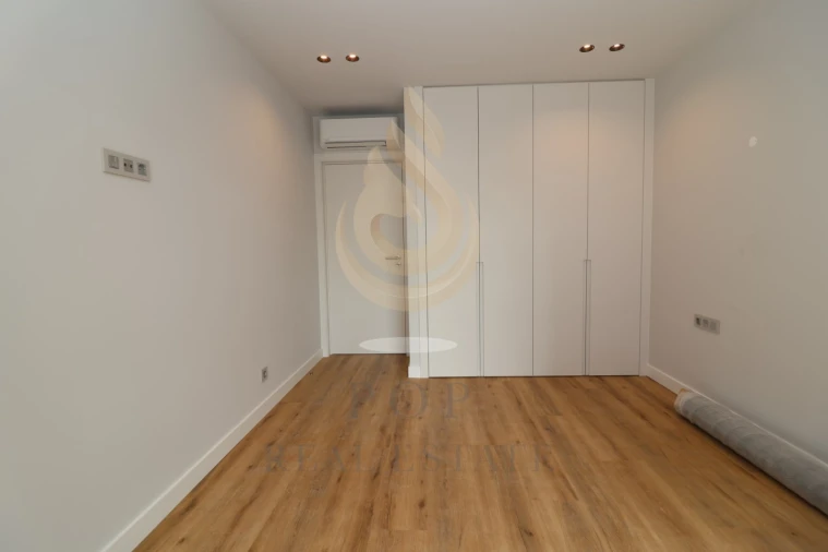Apartamento T3 para Venda em Faro (Sé e São Pedro) Foto 23