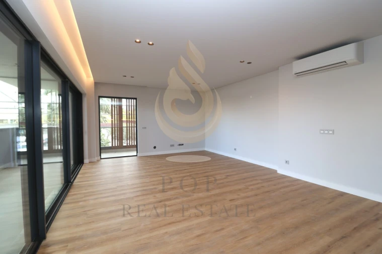 Apartamento T3 para Venda em Faro (Sé e São Pedro) Foto 9