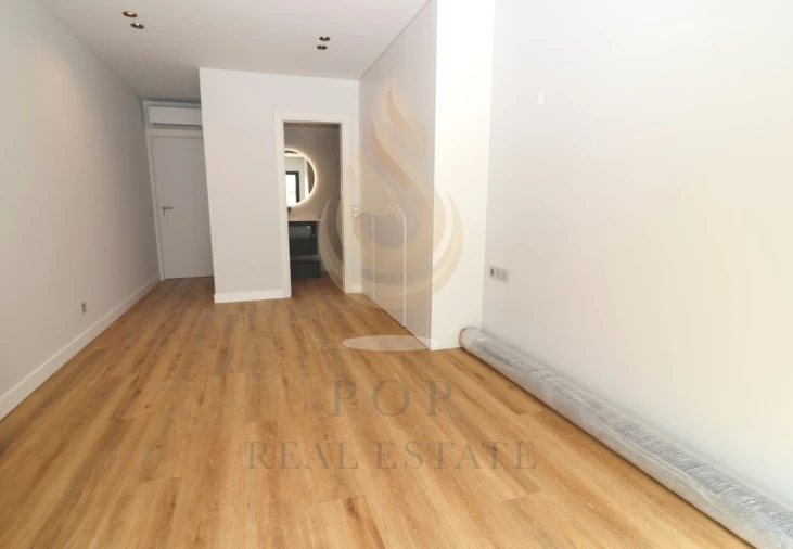 Apartamento T3 para Venda em Faro (Sé e São Pedro) Foto 19