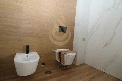 Apartamento T3 para Venda em Faro (Sé e São Pedro)