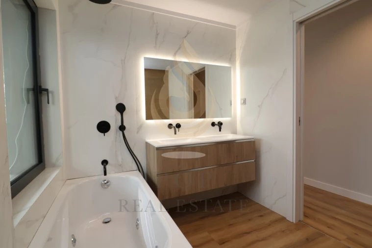 Apartamento T3 para Venda em Faro (Sé e São Pedro) Foto 4