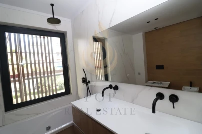 Apartamento T3 para Venda em Faro (Sé e São Pedro)