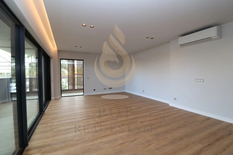 Apartamento T3 para Venda em Faro (Sé e São Pedro) Foto 12