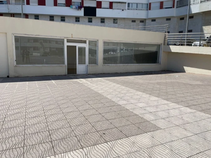 Loja para Arrendamento em Póvoa de Santa Iria e Forte da Casa Foto 2