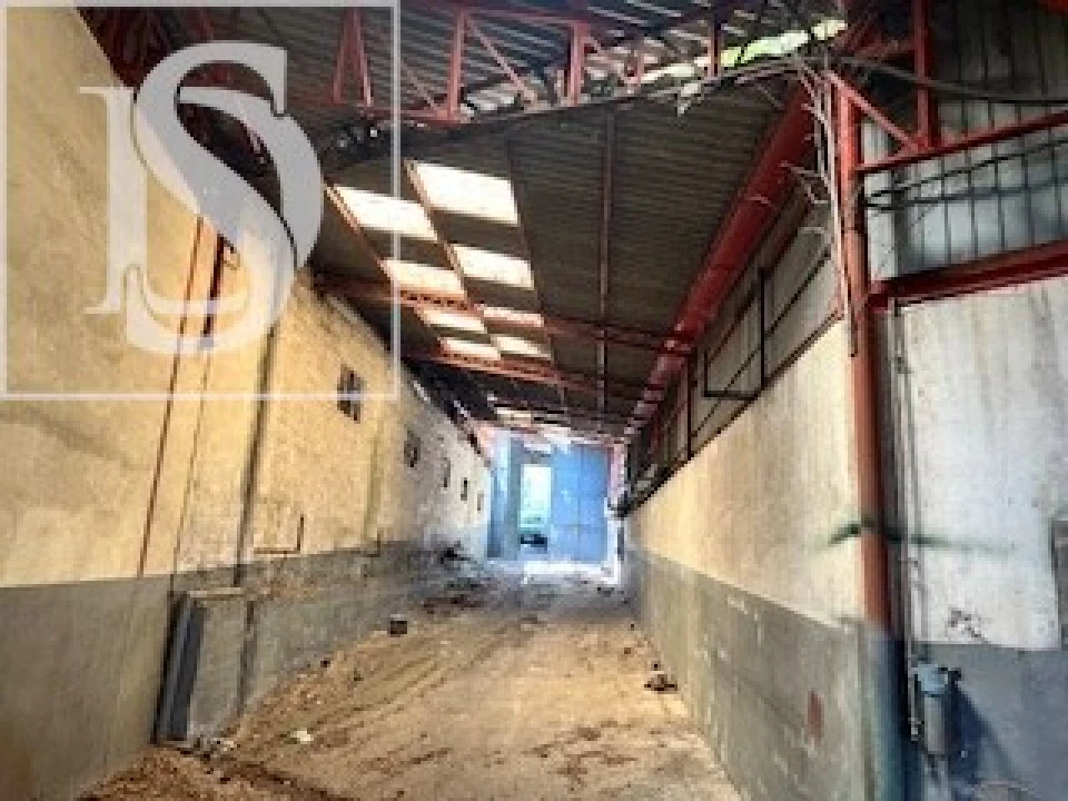 Armazém para Venda em Carvalhosa Foto 1