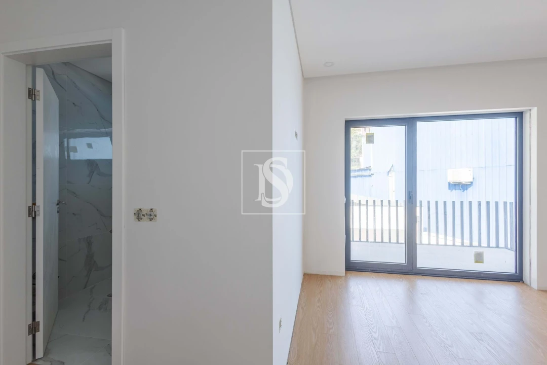 Moradia T3 para Venda em Sobretamega Foto 19