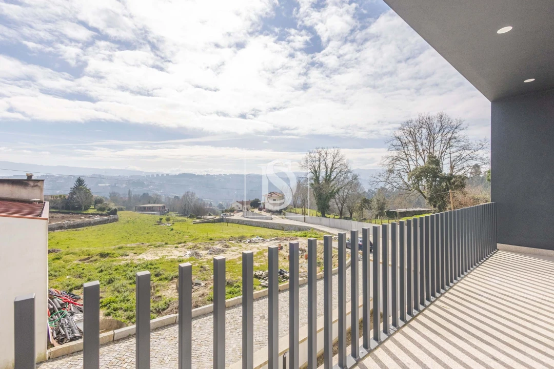 Moradia T3 para Venda em Sobretamega Foto 21