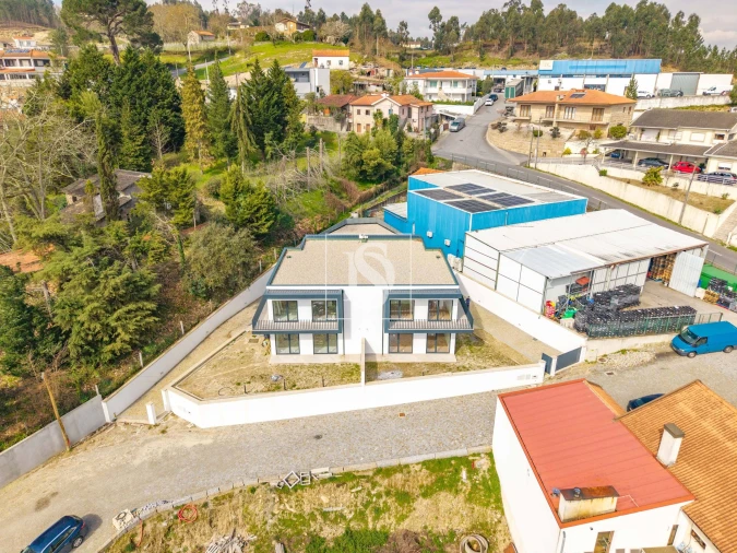 Moradia T3 para Venda em Sobretamega Foto 26