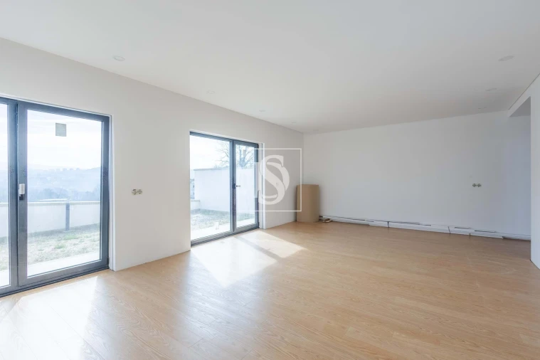 Moradia T3 para Venda em Sobretamega Foto 8