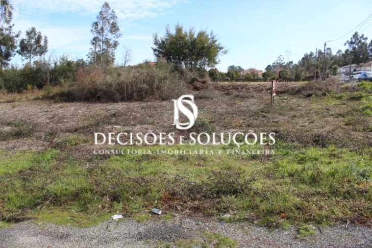 Terreno para Venda em Carvalhosa Foto 7