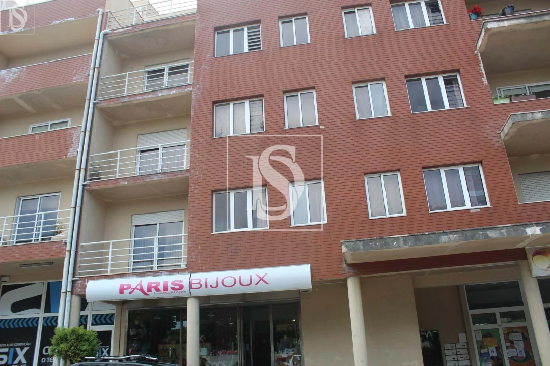 Negócio para Venda em Vila Cova da Lixa e Borba de Godim Foto 7