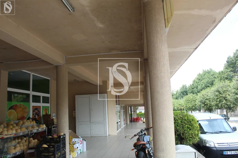 Negócio para Venda em Vila Cova da Lixa e Borba de Godim Foto 5