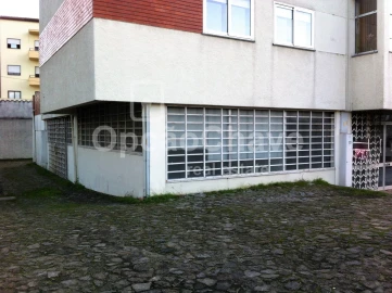 Loja para Venda em Abraveses