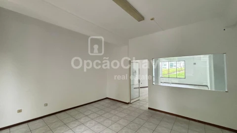 Loja para Venda em Rio de Loba