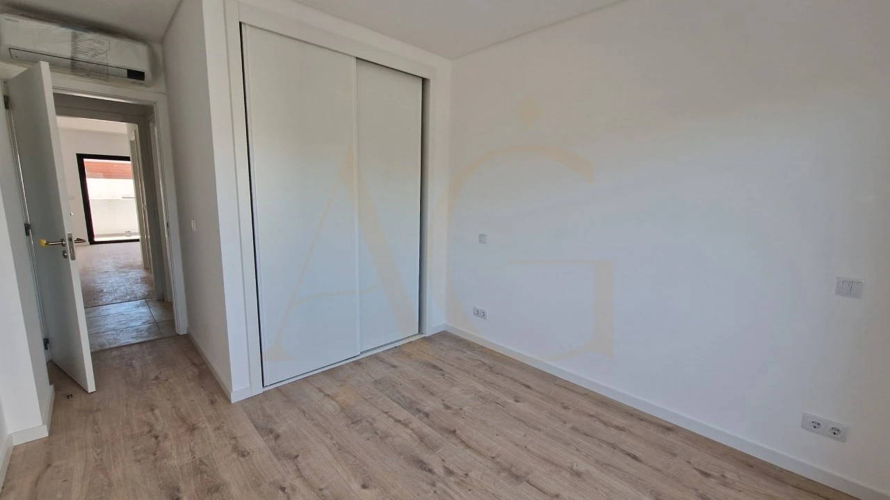 Apartamento T4 para Venda em Tavira (Santa Maria e Santiago) Foto 17