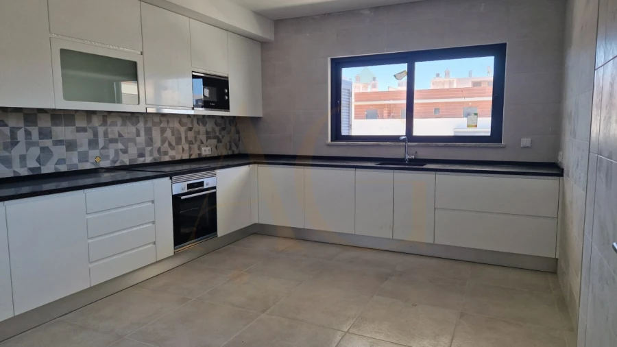 Apartamento T4 para Venda em Tavira (Santa Maria e Santiago) Foto 3