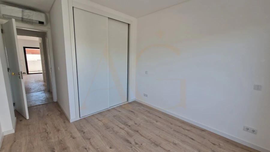Apartamento T4 para Venda em Tavira (Santa Maria e Santiago) Foto 17