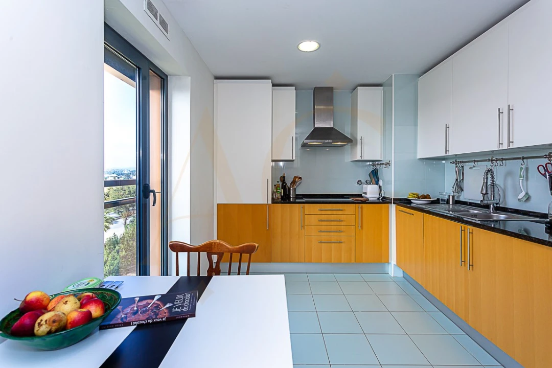 Apartamento T3 para Venda em Olhão Foto 11