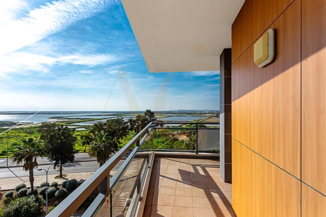Apartamento T3 para Venda em Olhão Foto 18