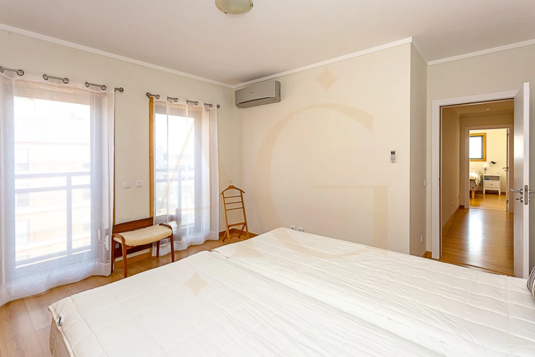 Apartamento T3 para Venda em Olhão Foto 36