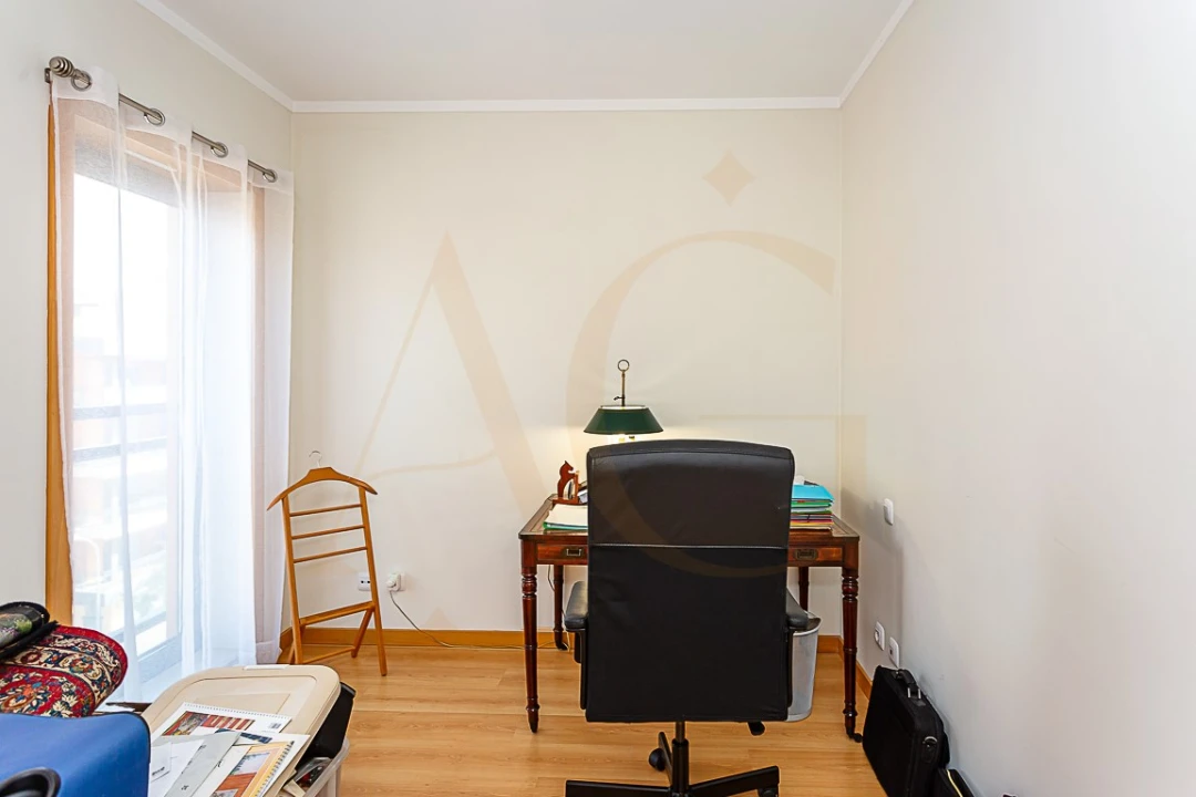 Apartamento T3 para Venda em Olhão Foto 44