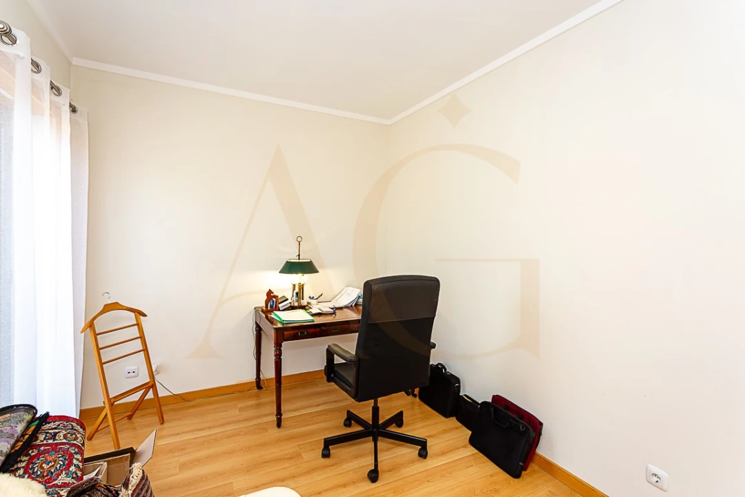 Apartamento T3 para Venda em Olhão Foto 45