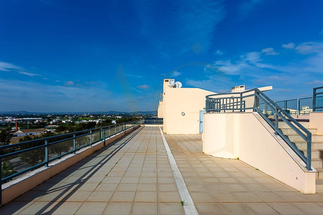 Apartamento T3 para Venda em Olhão Foto 61