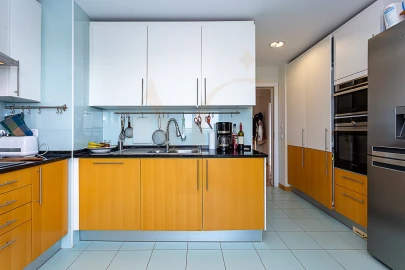Apartamento T3 para Venda em Olhão