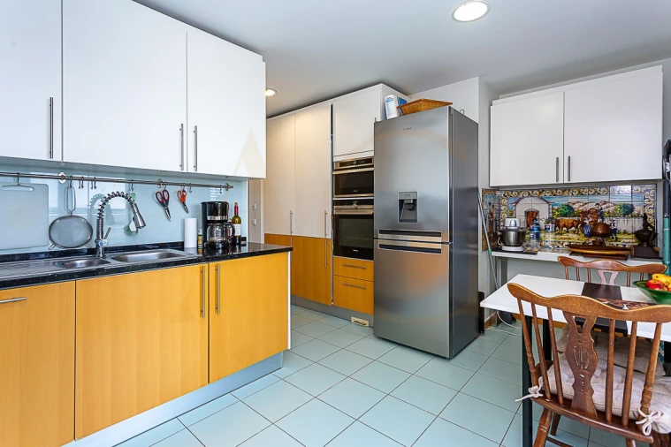 Apartamento T3 para Venda em Olhão Foto 8