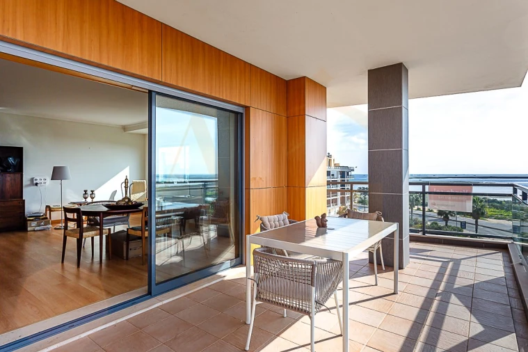 Apartamento T3 para Venda em Olhão Foto 21